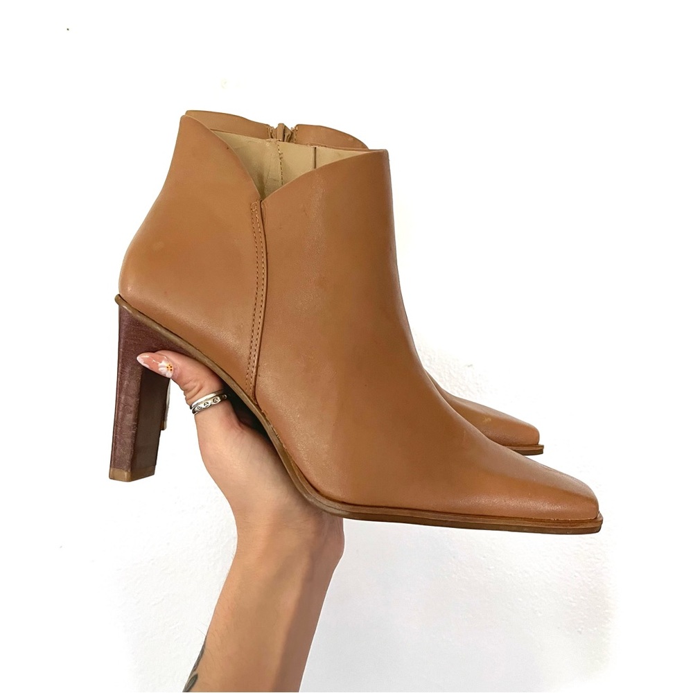 Tan leather bass boots